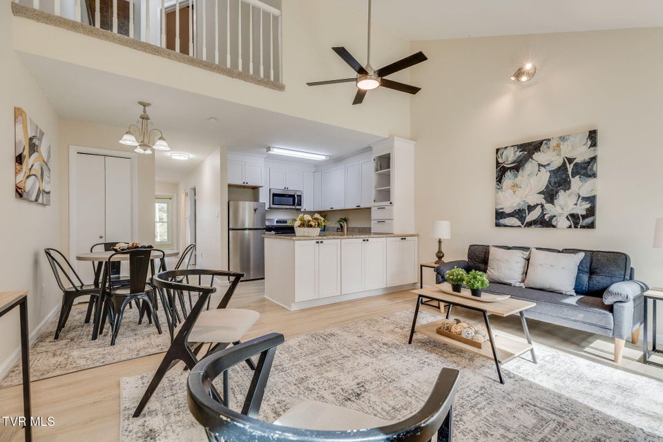 Photo #10: 780 Hamilton Road