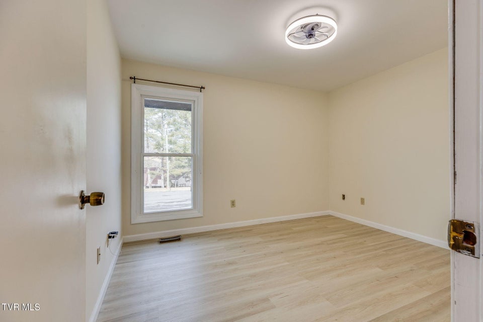 Photo #13: 780 Hamilton Road