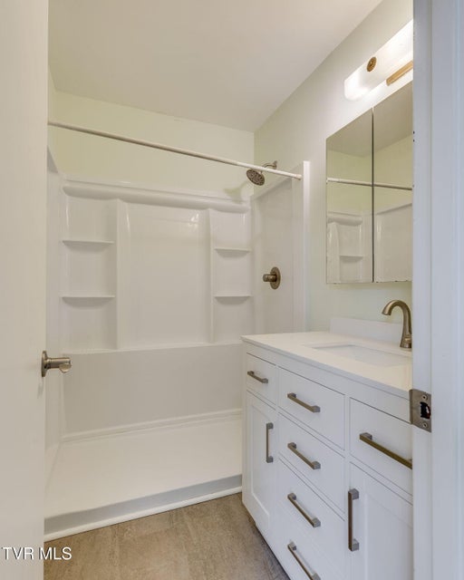 Photo #17: 780 Hamilton Road