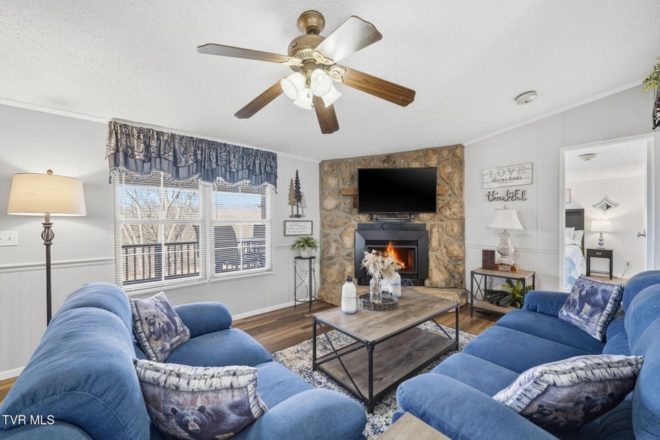 Photo #2: 281 Willis Road