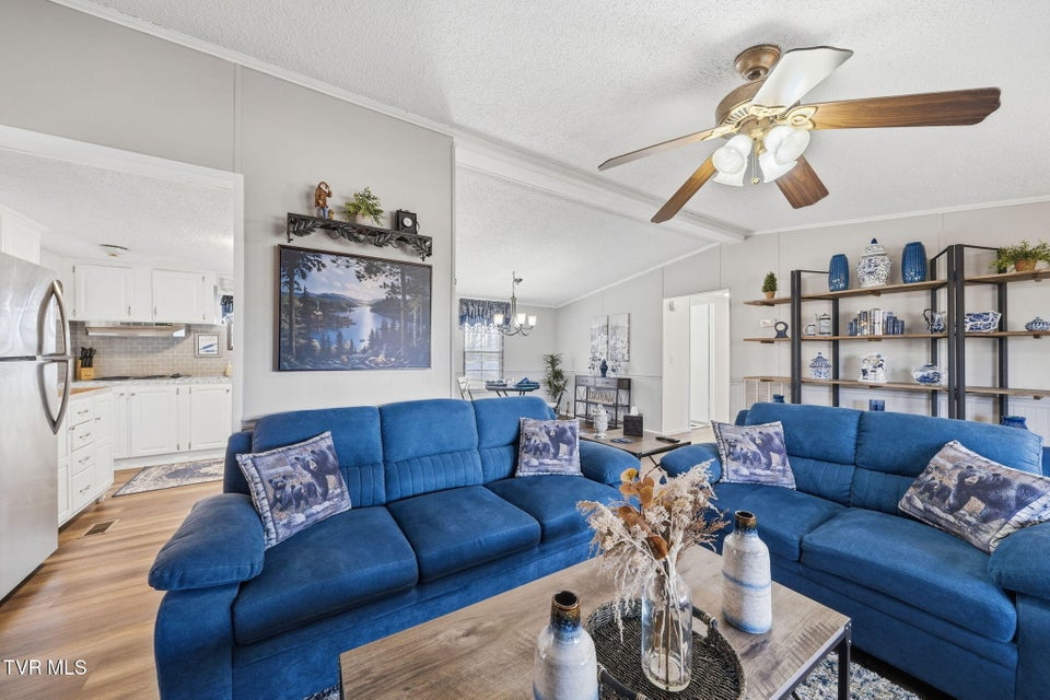 Photo #10: 281 Willis Road