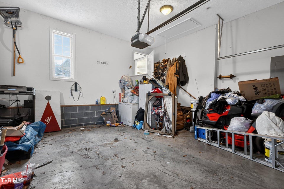 Photo #42: 45 Oak Lawn Circle