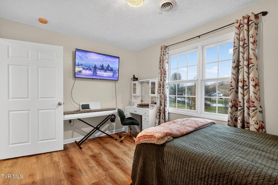 Photo #40: 45 Oak Lawn Circle