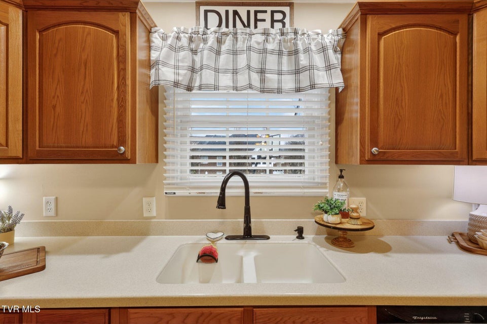 Photo #17: 45 Oak Lawn Circle