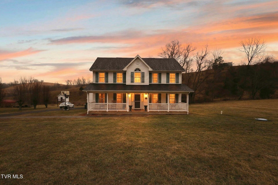 Photo #3: 45 Oak Lawn Circle