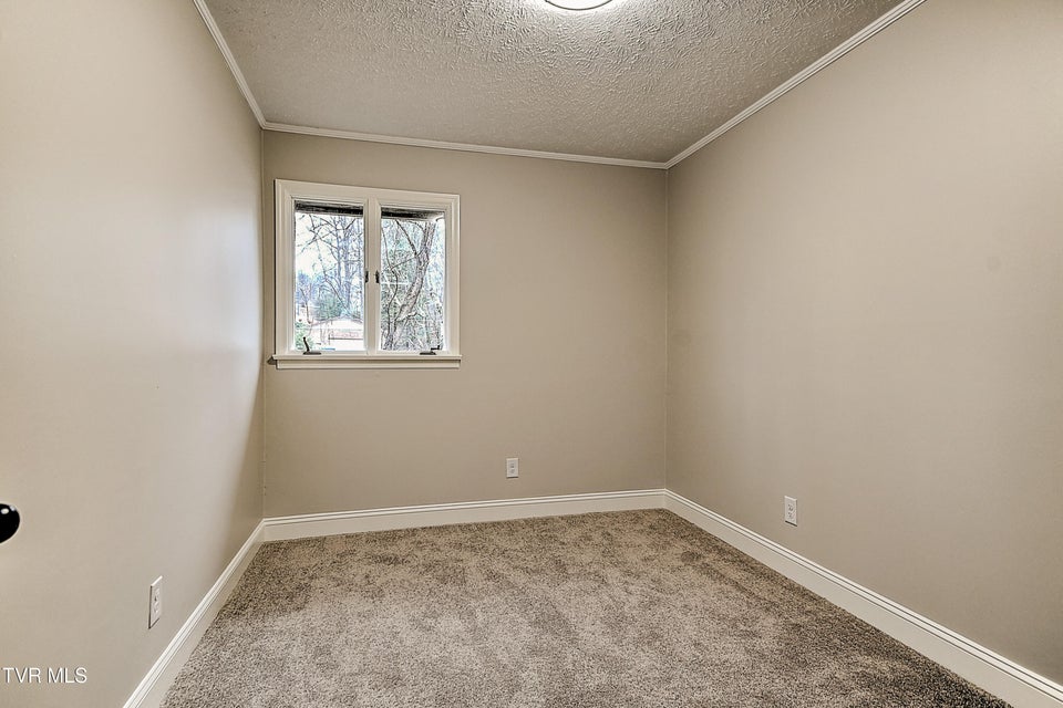 Photo #24: 151 Milligan Street