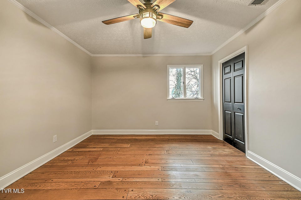 Photo #29: 151 Milligan Street