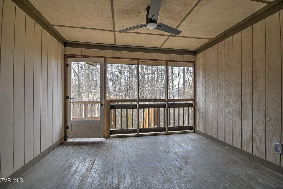 Photo #46: 151 Milligan Street