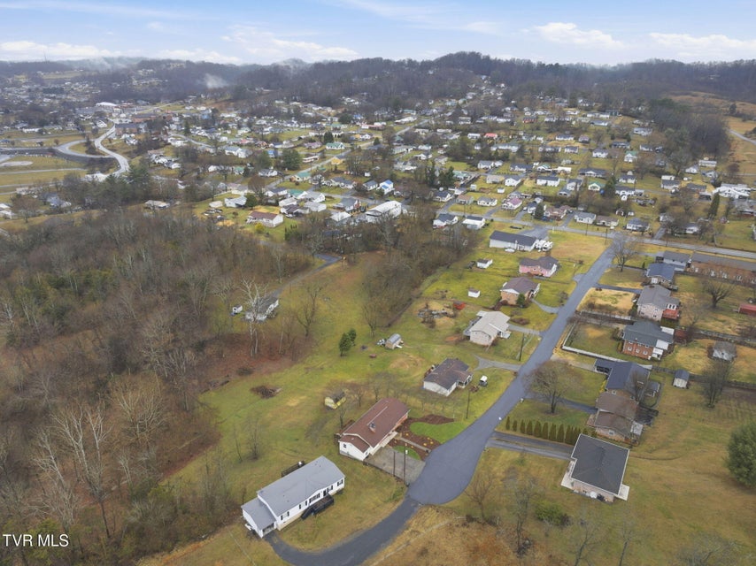 Photo #27: 121 Chateaugay Road