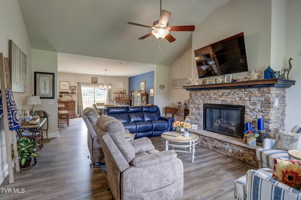 Photo #2: 133 Ug Buckles Road