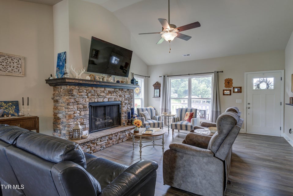 Photo #4: 133 Ug Buckles Road