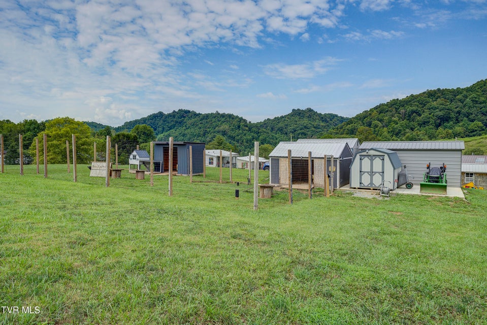 Photo #36: 133 Ug Buckles Road