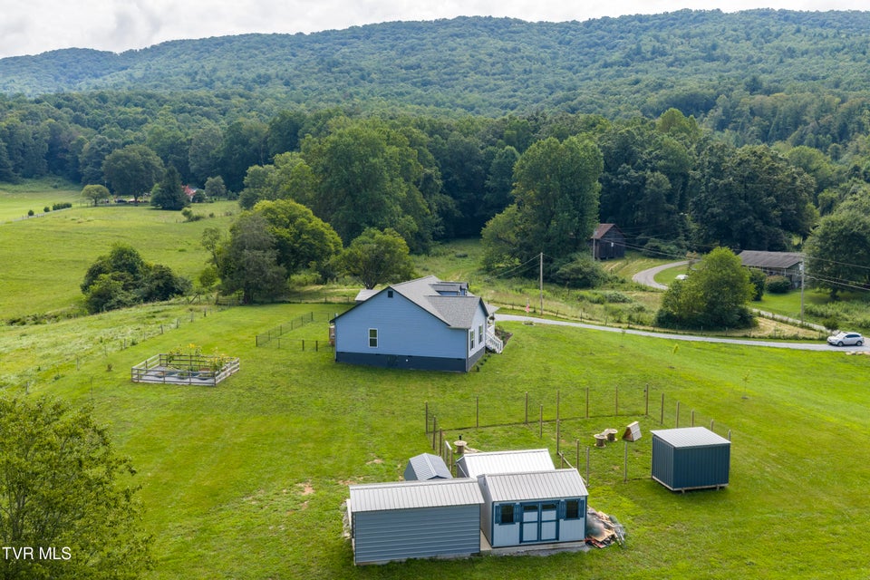 Photo #50: 133 Ug Buckles Road