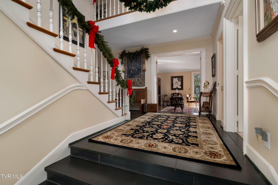 Photo #6: 5 Llewellyn Wood 