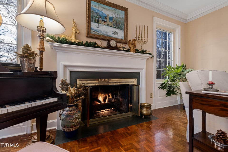 Photo #11: 5 Llewellyn Wood 