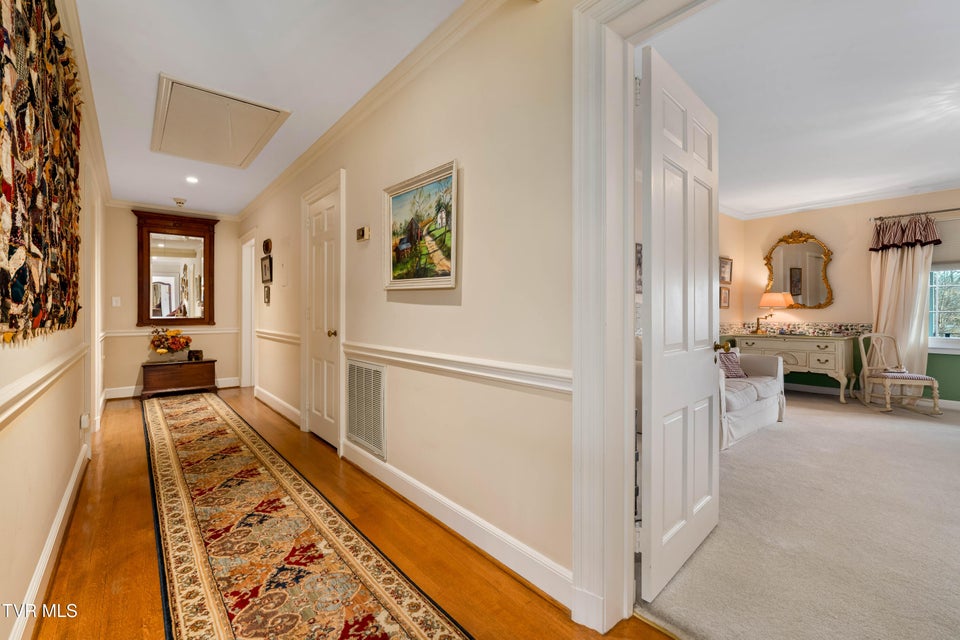 Photo #44: 5 Llewellyn Wood 