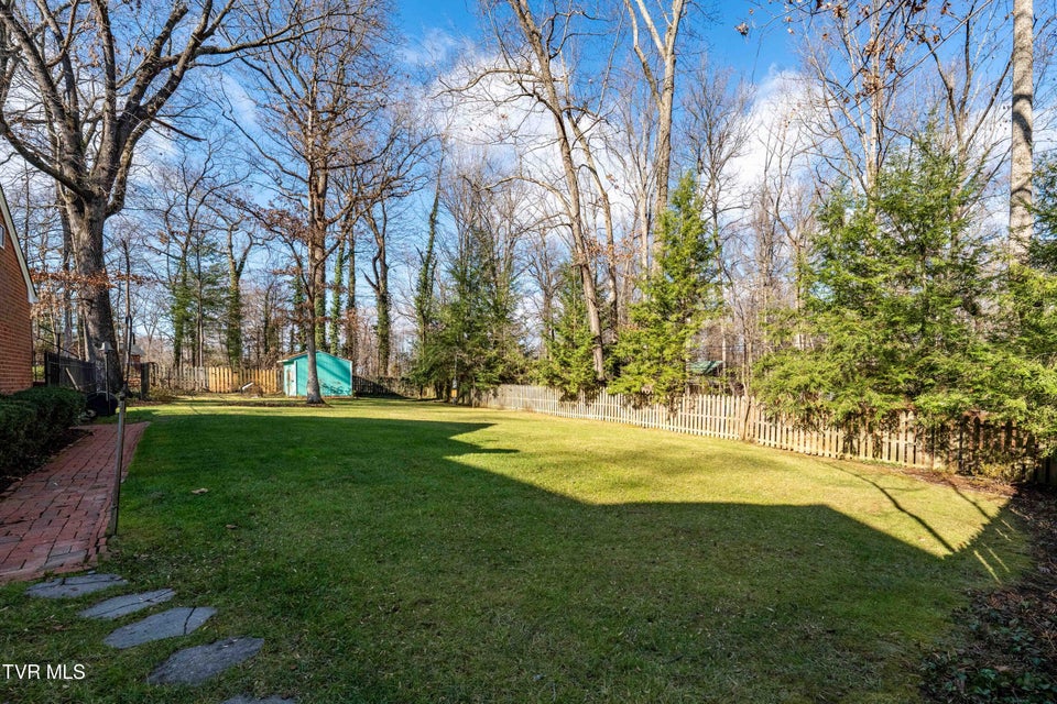 Photo #64: 5 Llewellyn Wood 