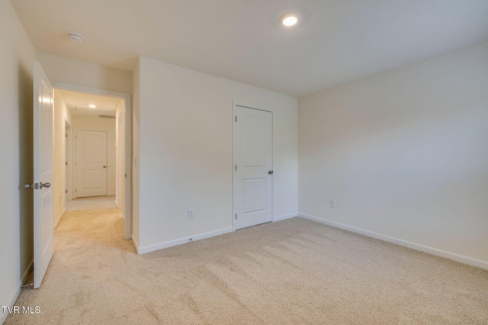 Photo #39: 624 Barley Loop