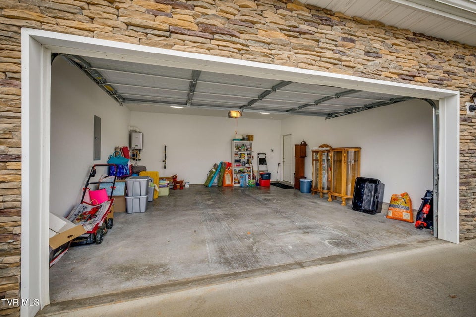 Photo #42: 624 Barley Loop