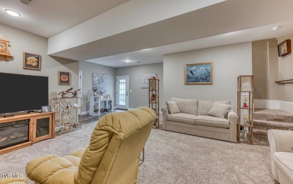 Photo #37: 14 Kenzee Place