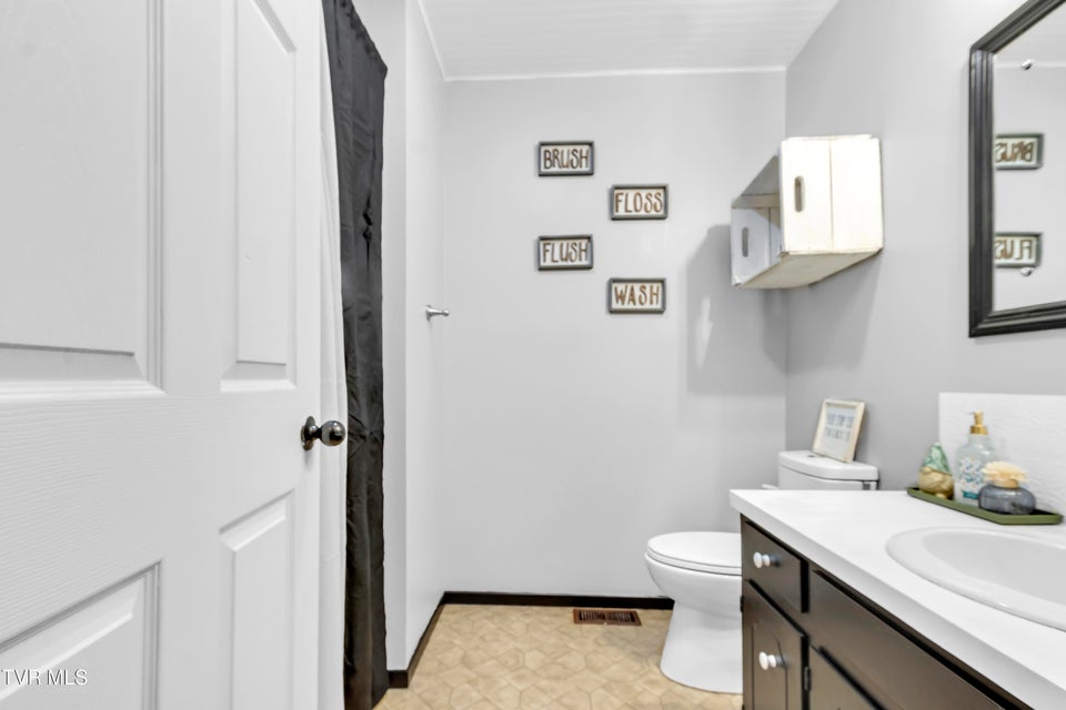 Photo #14: 935 Ragle Street