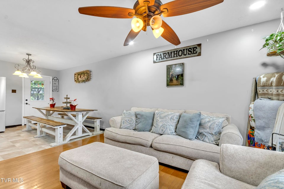 Photo #8: 935 Ragle Street