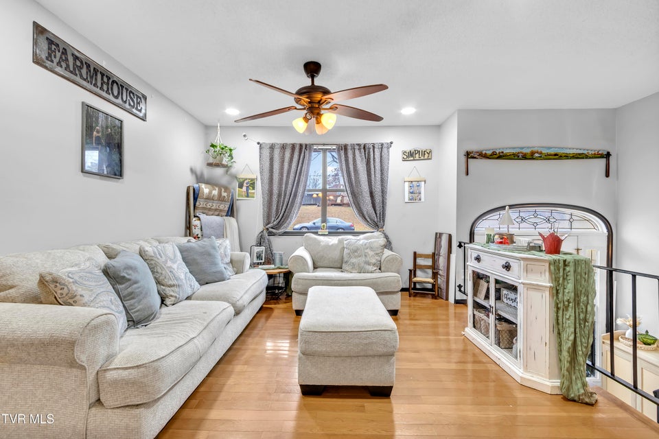 Photo #9: 935 Ragle Street