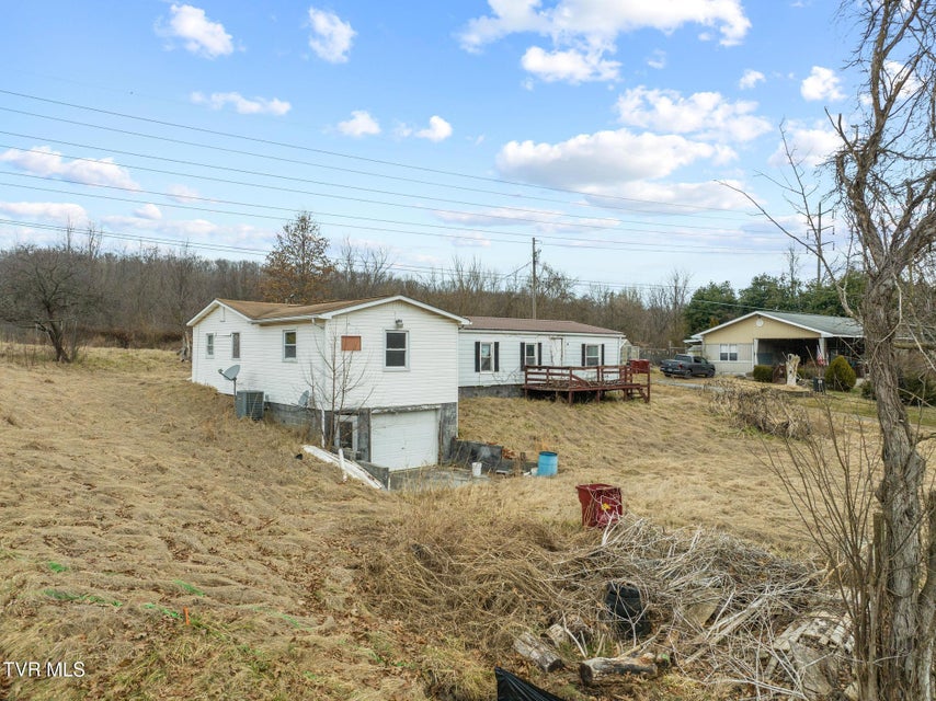 Photo #4: 3201 1/2 Lyndall Street