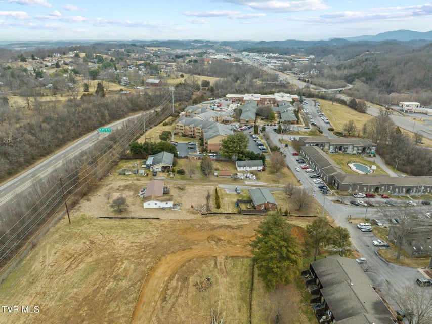 Photo #13: 3201 1/2 Lyndall Street