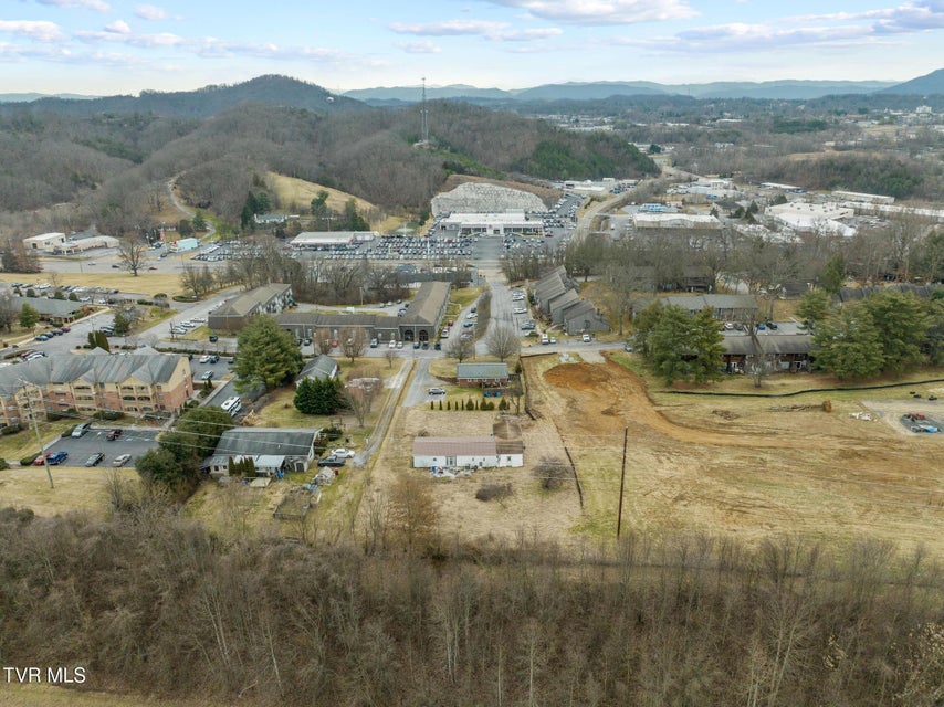 Photo #16: 3201 1/2 Lyndall Street