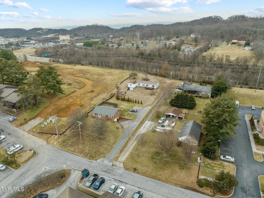 Photo #19: 3201 1/2 Lyndall Street