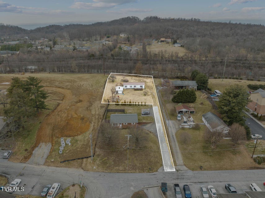 Photo #20: 3201 1/2 Lyndall Street