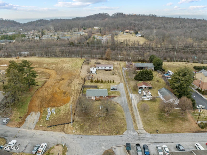 Photo #21: 3201 1/2 Lyndall Street