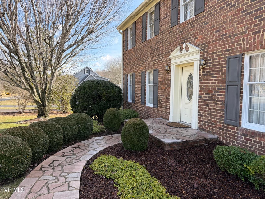 Photo #9: 244 Roscommon Drive