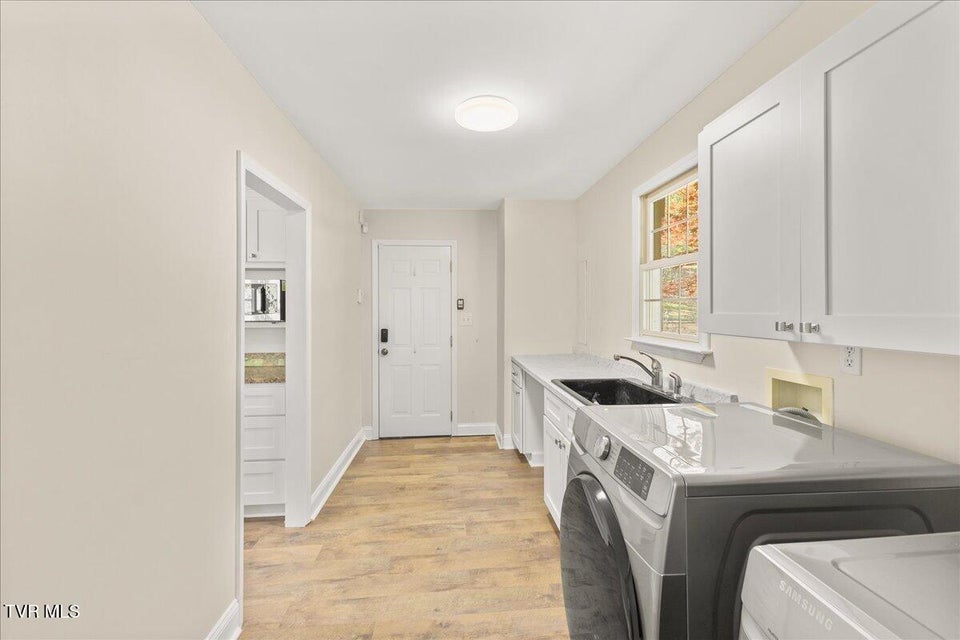 Photo #35: 264 Allison Cove Trail