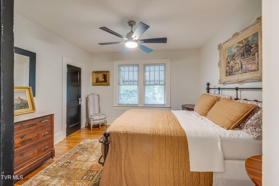 Photo #23: 604 Bravo Street