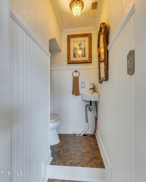 Photo #32: 604 Bravo Street