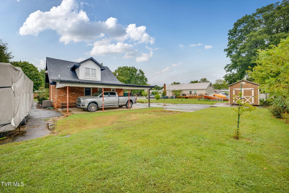 Photo #37: 604 Bravo Street