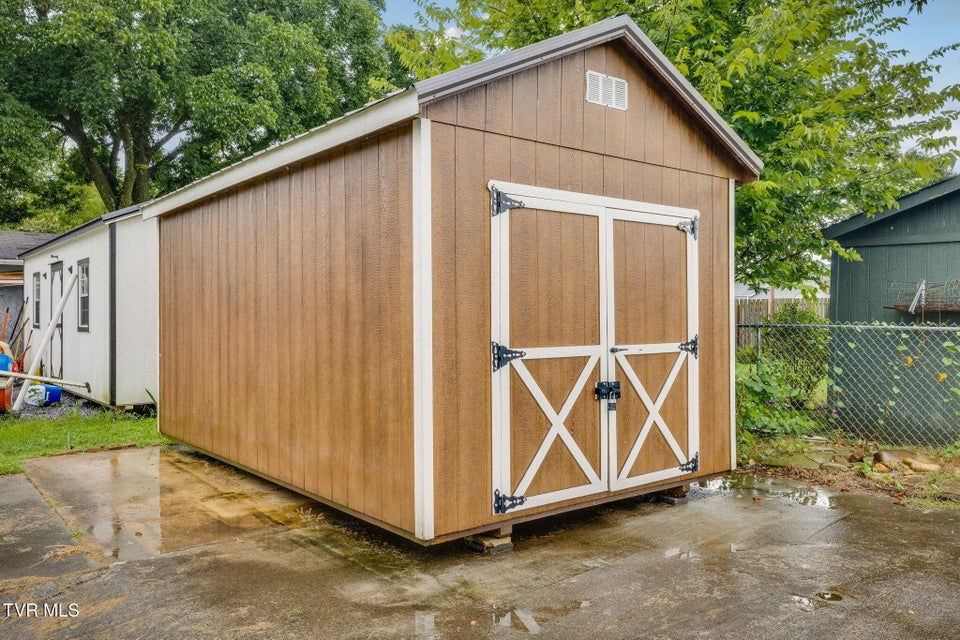 Photo #38: 604 Bravo Street