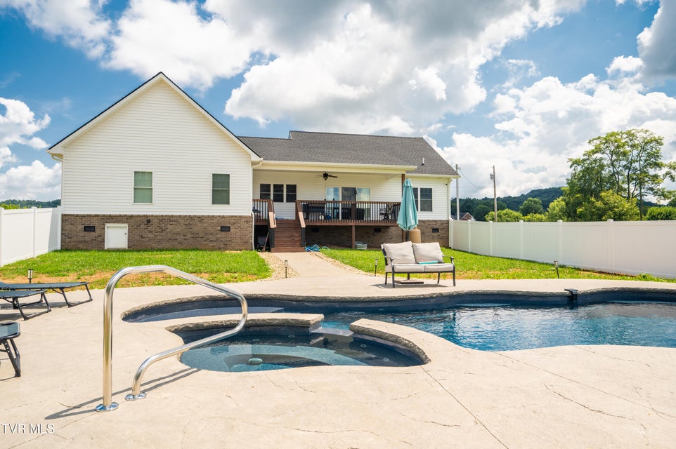 Photo #38: 201 Barnett Road