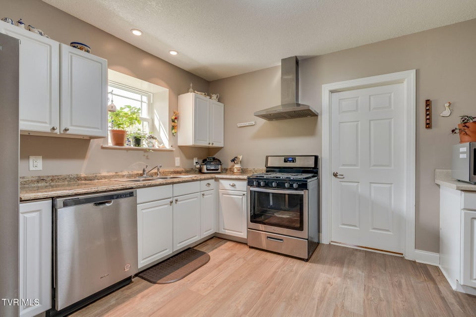 Photo #48: 399 Carson Creek Road