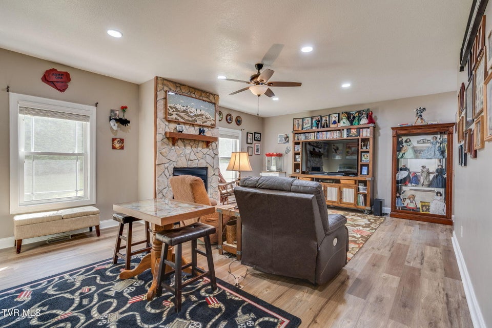 Photo #35: 399 Carson Creek Road