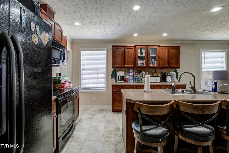 Photo #6: 918 Hopson Street