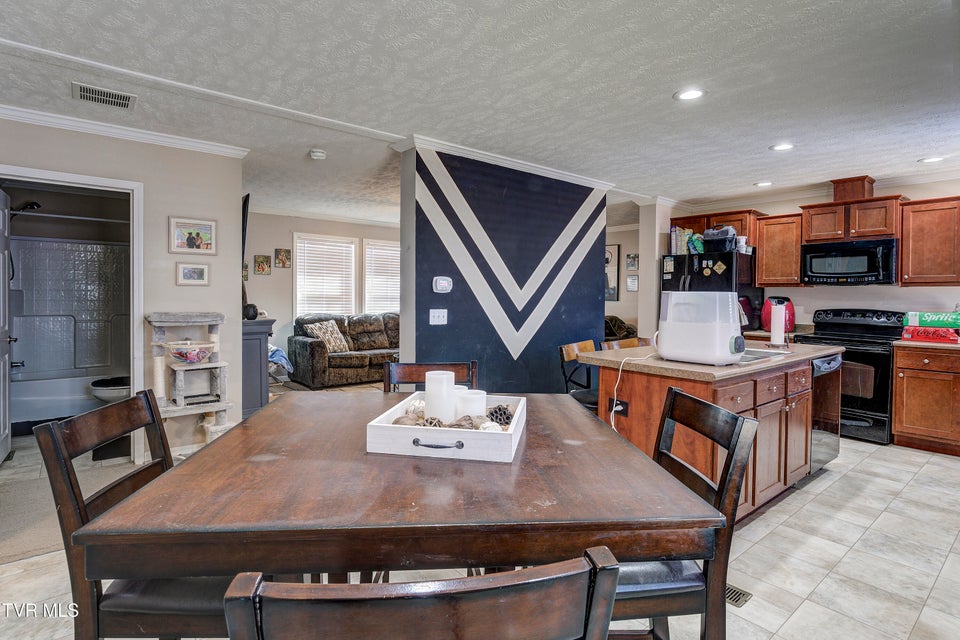 Photo #9: 918 Hopson Street