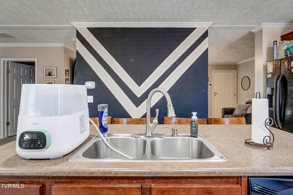 Photo #12: 918 Hopson Street