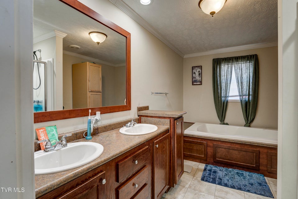 Photo #20: 918 Hopson Street