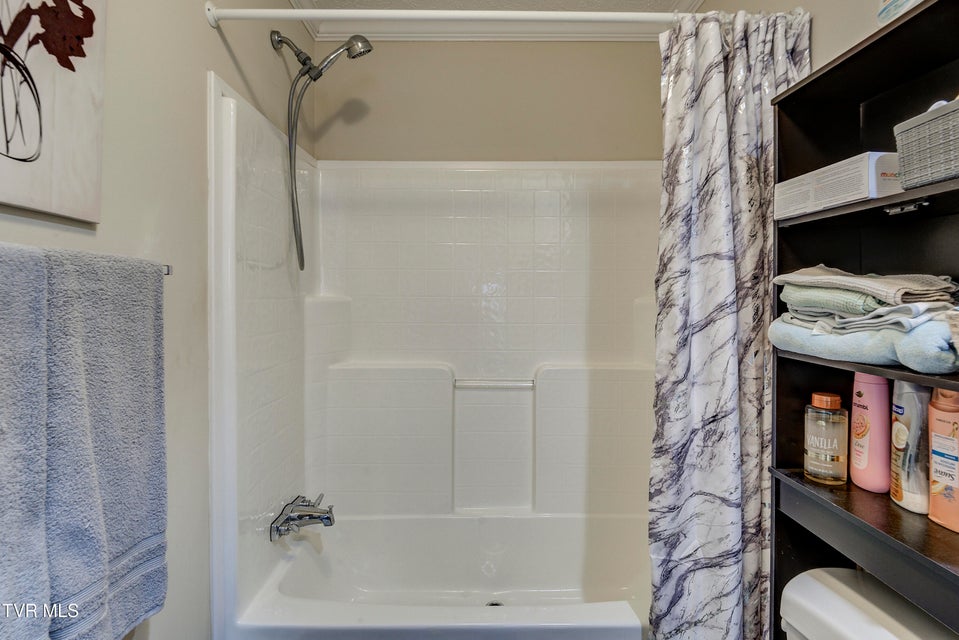 Photo #26: 918 Hopson Street