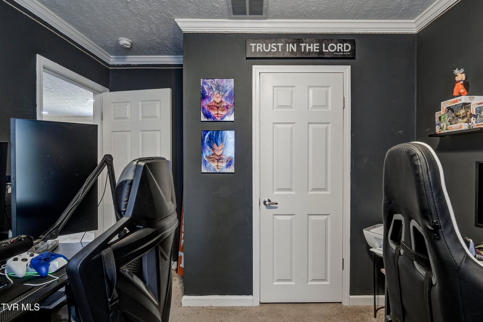 Photo #28: 918 Hopson Street