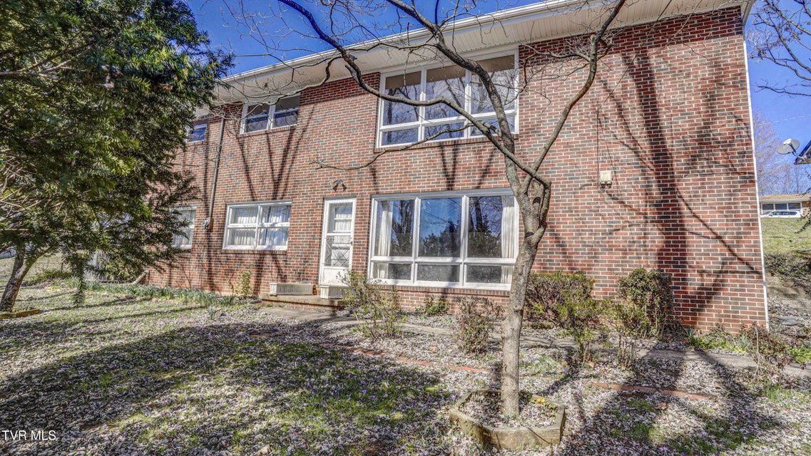 Photo #8: 545 Bays View Road