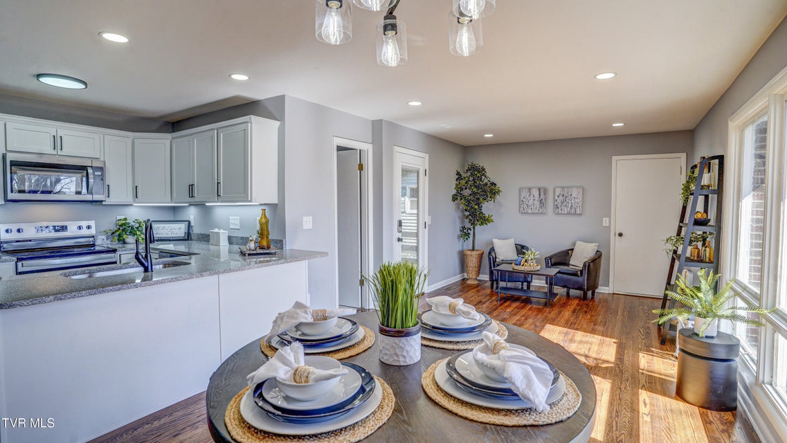 Photo #20: 545 Bays View Road